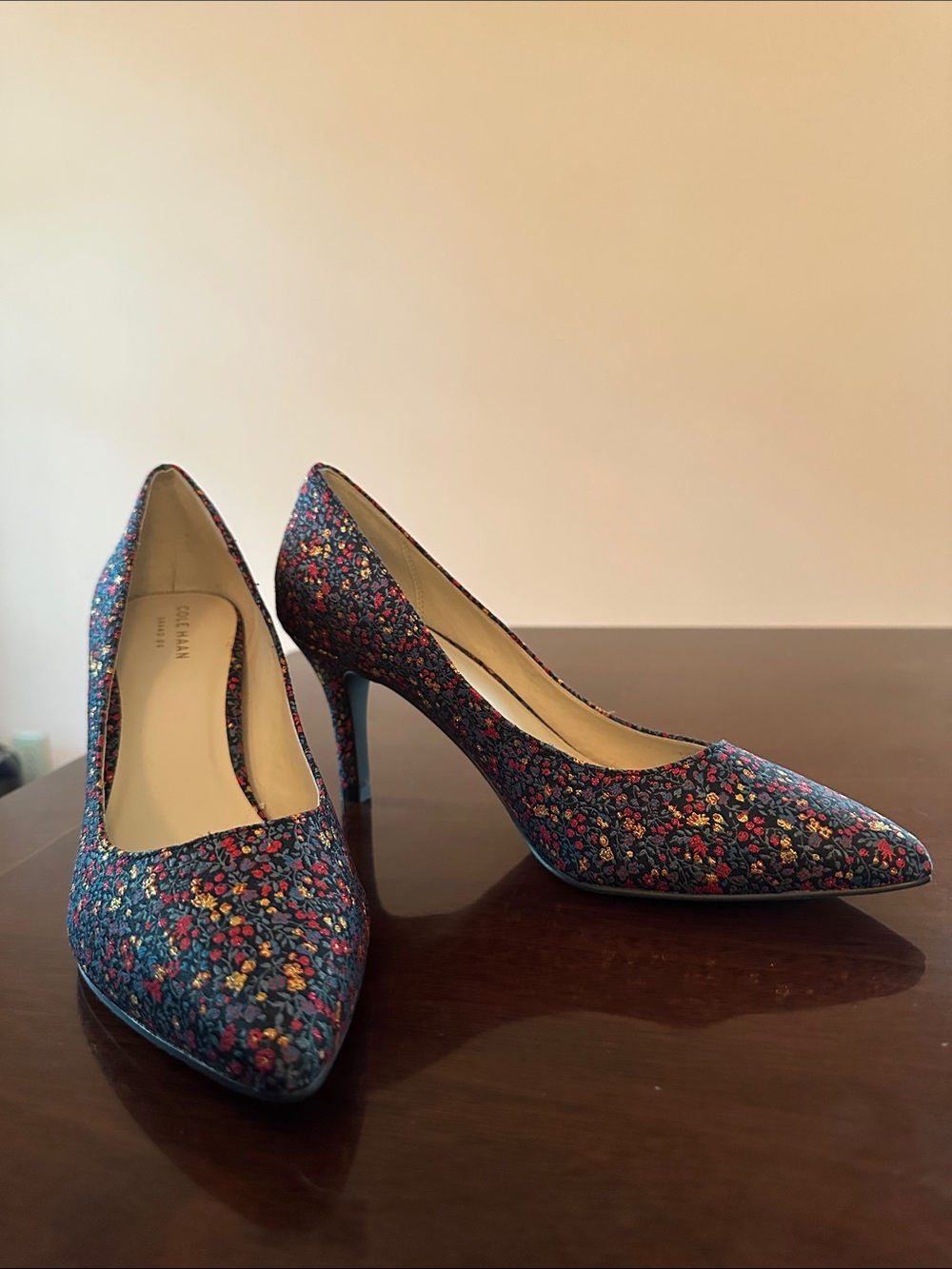 Cole Haan Grand.OS Metallic Floral Brocade Pumps 8.5B NWOT